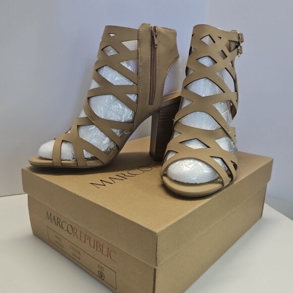 Women Size 9 Dressy Open Toe Ankle Strap Heeled Sandals Color Sand Laser Cut - Picture 7 of 8